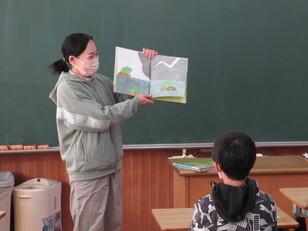 朝の読み聞かせ9