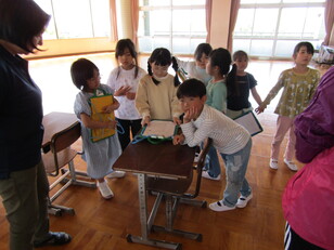 学校探検４