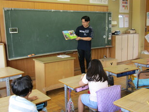 朝の読み聞かせ5
