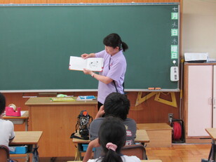 朝の読み聞かせ7