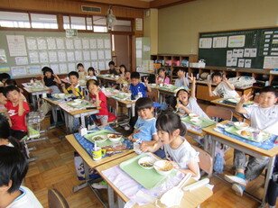 給食2