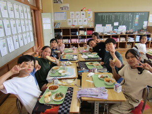 給食4