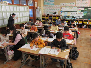 校内書き初め会1