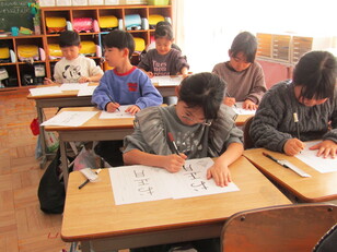 校内書き初め会2