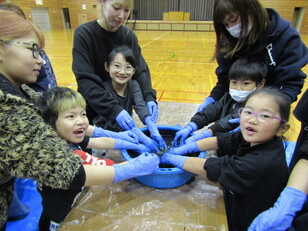 親子藍染め体験７