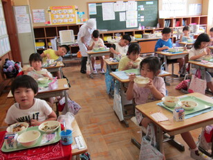給食2