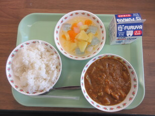 給食