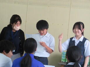 ５
