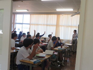 ８