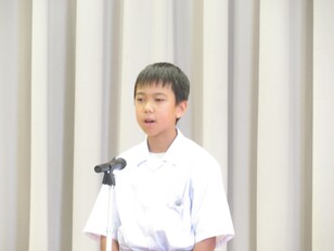 ５