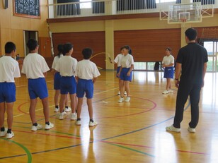 5