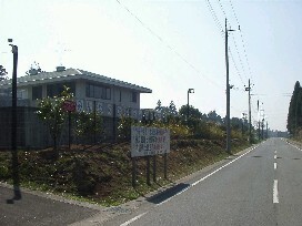 県道方面から見える風景